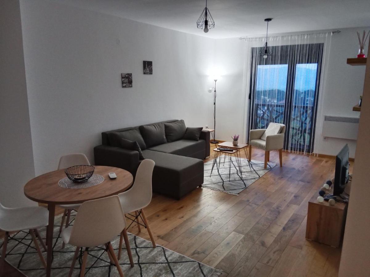 Apartment Panorama 17 *