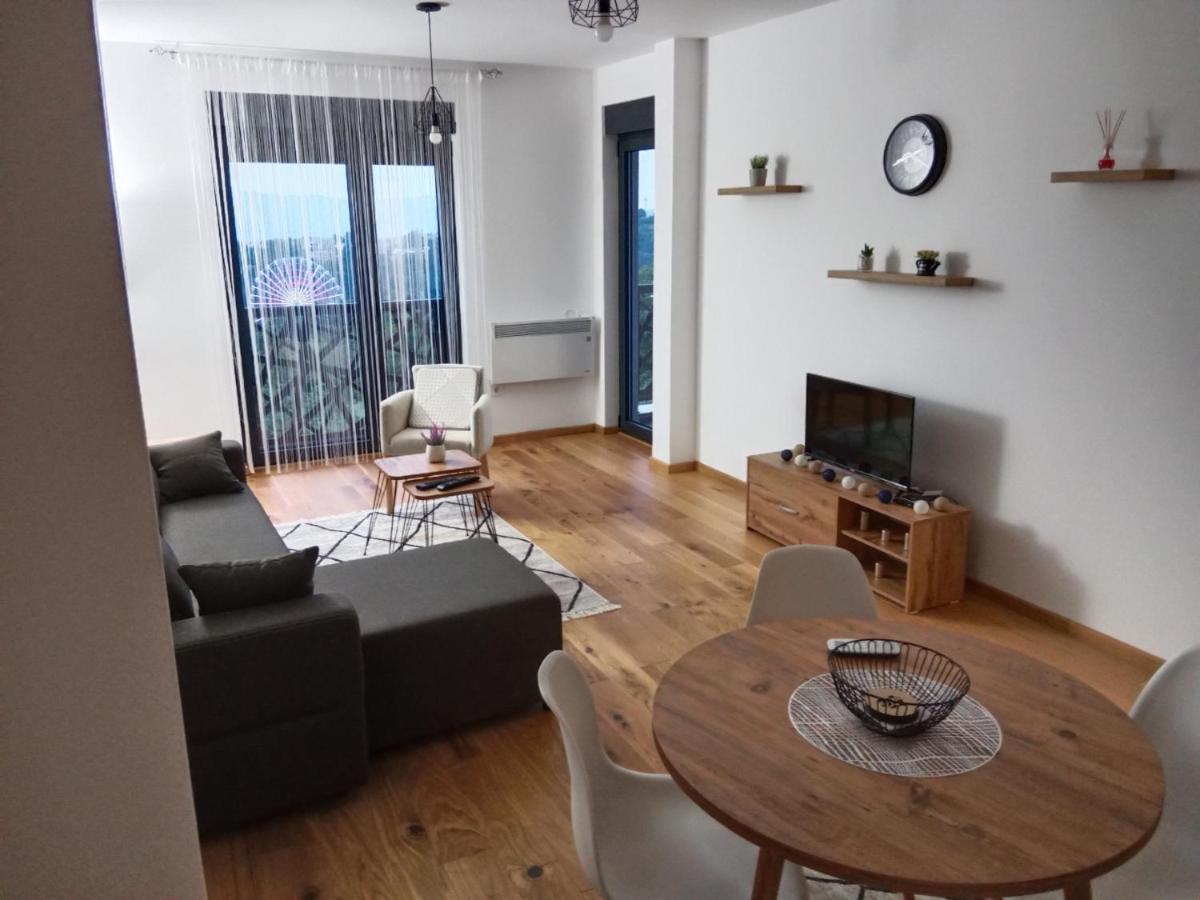 Apartment Panorama 17 *